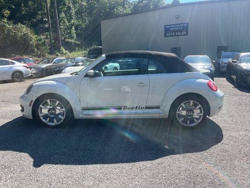 Used 2013 Volkswagen Beetle 2.5 FWD image 3
