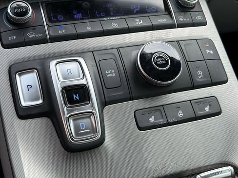 Used 2022 Hyundai Palisade SEL w/ Premium Package image 15