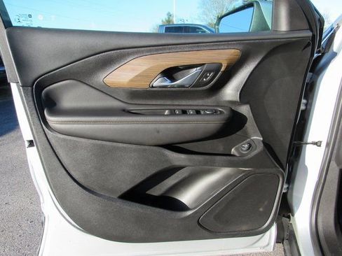 Used 2021 GMC Terrain SLE w/ Driver Convenience Package image 10