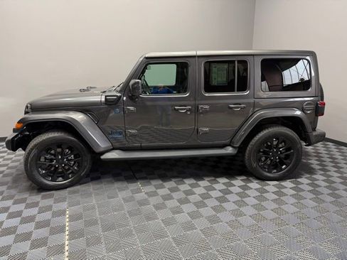 Used 2021 Jeep Wrangler Unlimited Sahara image 6