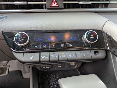 Used 2021 Hyundai Elantra SEL w/ Convenience Package image 20