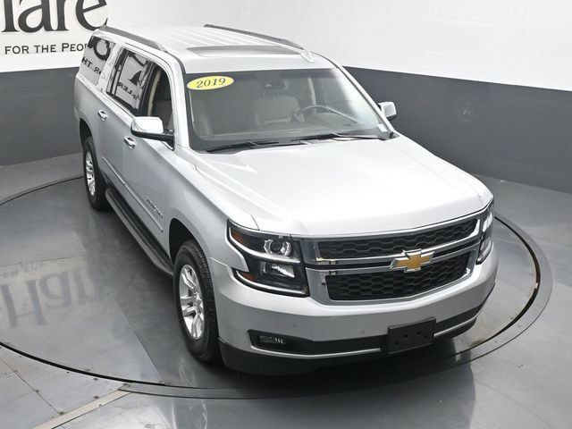 Used 2019 Chevrolet Suburban LT AWD/4WD image 54