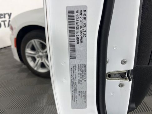 Used 2022 Dodge Charger SXT image 34