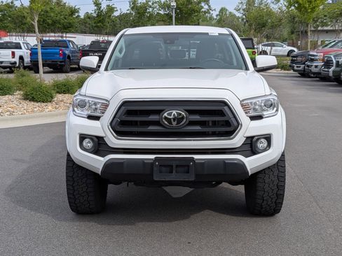 Used 2022 Toyota Tacoma SR5 w/ SR5 Appearance Package (SM) image 8