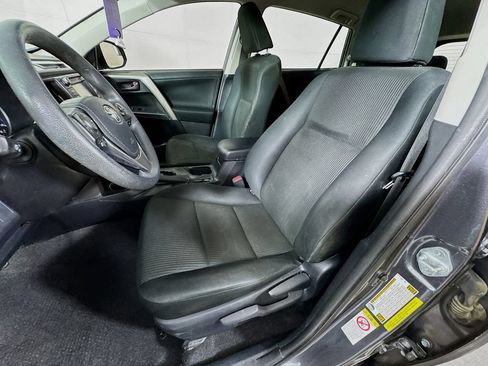 Used 2017 Toyota RAV4 LE FWD image 23