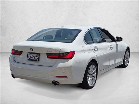 Used 2024 BMW 330i Sedan w/ Convenience Package RWD image 5