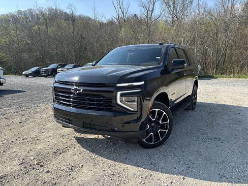 Used 2026 Chevrolet Tahoe RST w/ Comfort Package image 12