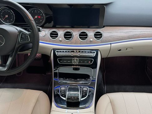 Used 2017 Mercedes-Benz E 400 4MATIC Wagon image 73
