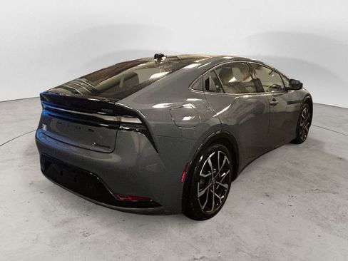 Used 2024 Toyota Prius Prime FWD image 5
