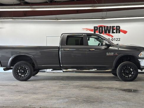 Used 2015 RAM 3500 Laramie AWD/4WD image 2
