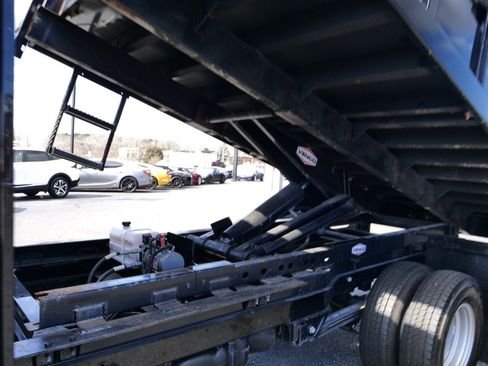 Used 2023 Mercedes-Benz Sprinter 3500 image 17