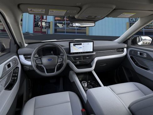 New 2026 Ford Explorer Platinum w/ LUX Leather Package image 9