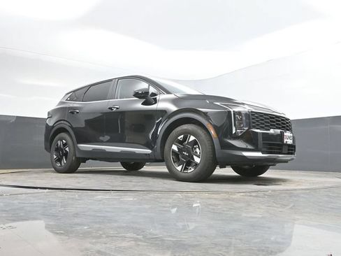 Used 2026 Kia Sportage LX AWD/4WD image 44