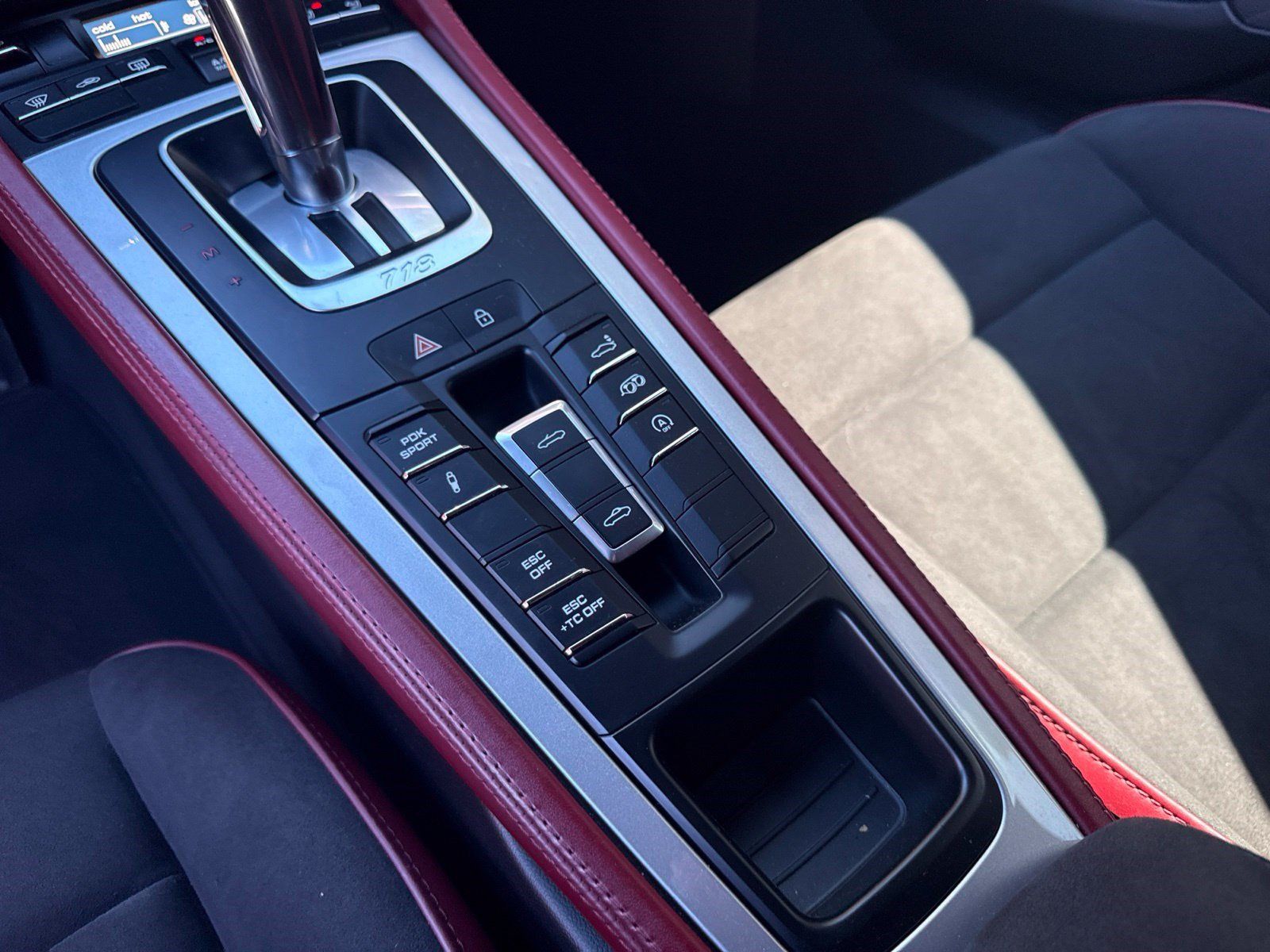 Certified 2022 Porsche 718 Boxster Spyder RWD image 19