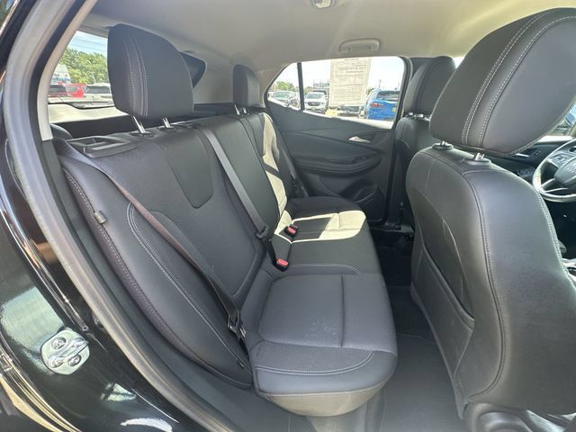 Used 2024 Buick Encore GX Preferred AWD/4WD image 28
