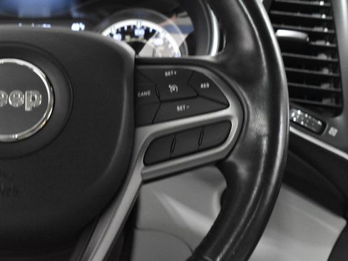 Used 2021 Jeep Cherokee Latitude Lux w/ Sun & Sound Group image 10