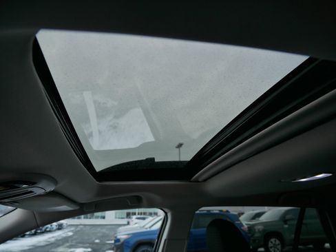 Certified 2024 Subaru Outback Premium image 32