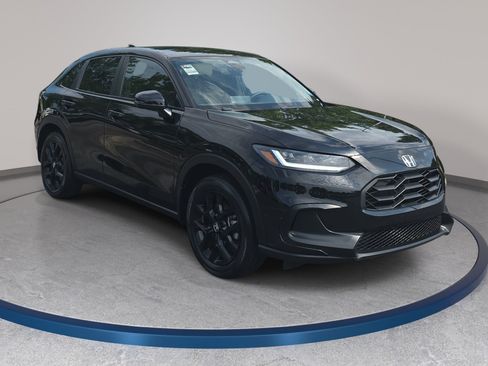 Used 2024 Honda HR-V Sport image 3