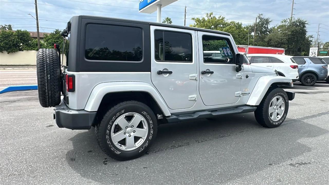 Used 2012 Jeep Wrangler Unlimited Sahara w/ Max Tow Pkg AWD/4WD image 11