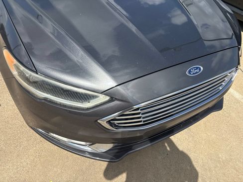 Used 2018 Ford Fusion Titanium FWD image 6