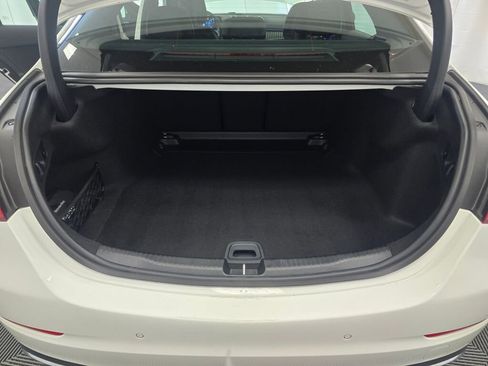 Used 2025 Mercedes-Benz C 300 4MATIC Sedan image 11