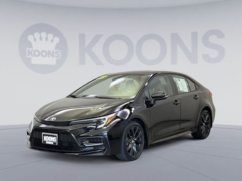 Used 2023 Toyota Corolla SE w/ Carpet Mat Package (TMS) FWD image 1