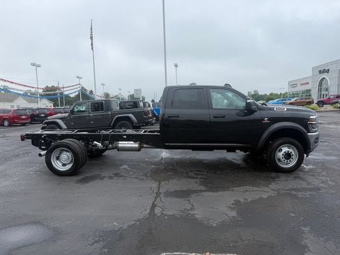 New 2026 RAM 5500 Tradesman w/ Chrome Appearance Group AWD/4WD image 2