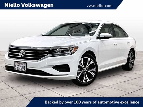 Used 2021 Volkswagen Passat 2.0T SE w/ Luggage Net & Mats Package image 1