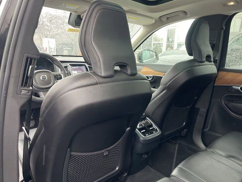 Used 2023 Volvo XC90 B6 Plus w/ Protection Package Premier image 19