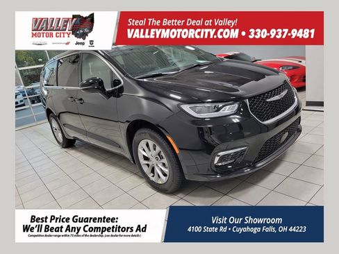 New 2026 Chrysler Pacifica Select image 1