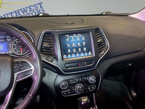Used 2022 Jeep Cherokee Latitude Lux AWD/4WD image 10