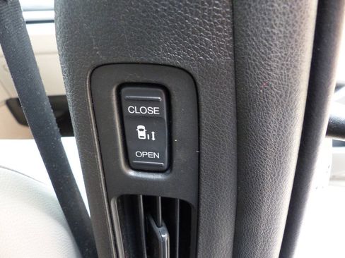 Used 2018 Honda Odyssey EX-L image 51