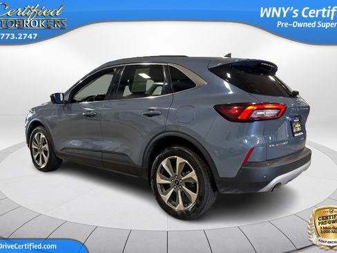 Used 2024 Ford Escape Platinum AWD/4WD image 9