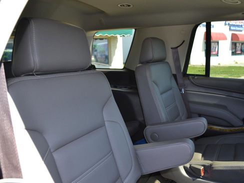 Used 2017 GMC Yukon Denali w/ Open Road Package AWD/4WD image 44