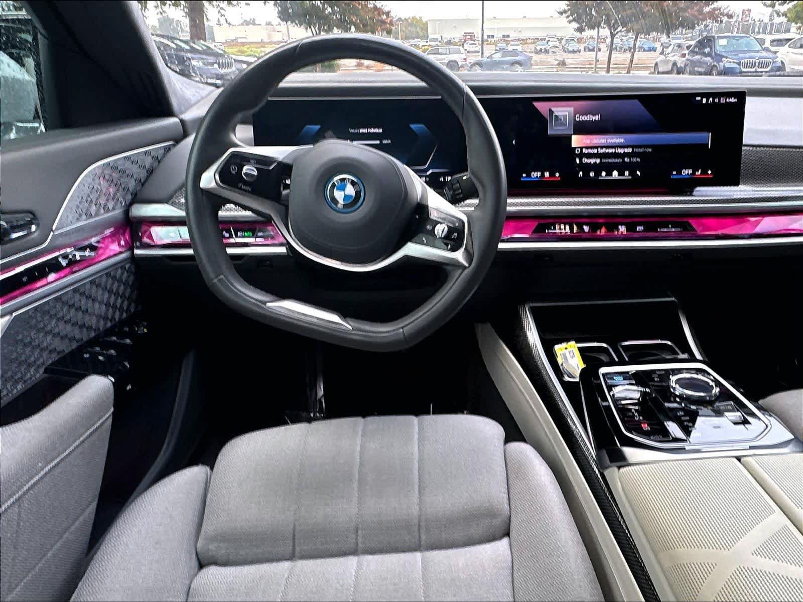 Used 2023 BMW i7 xDrive60 AWD/4WD image 10