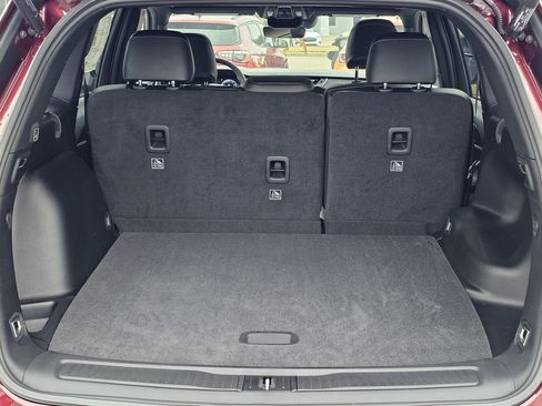 New 2025 Jeep Grand Cherokee Altitude image 10