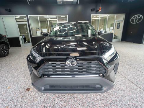 Used 2023 Toyota RAV4 LE FWD image 6