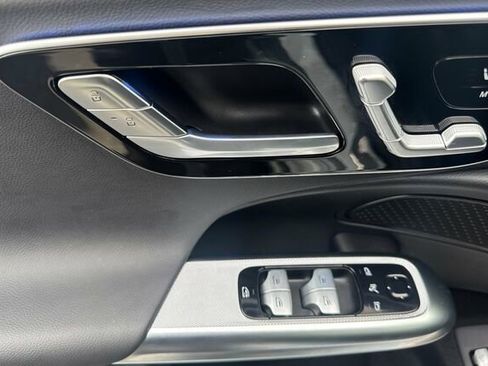 Certified 2025 Mercedes-Benz E 350 4MATIC Sedan image 11