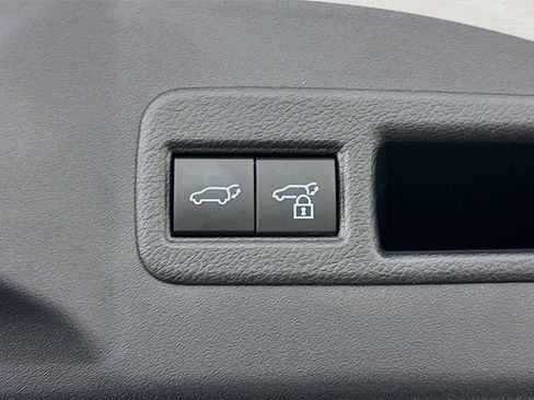 Used 2024 Toyota bZ4X XLE w/ Weather Package image 32