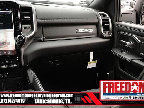 New 2026 RAM 2500 Laramie AWD/4WD image 34