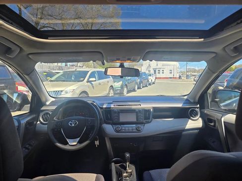 Used 2013 Toyota RAV4 XLE AWD/4WD image 20