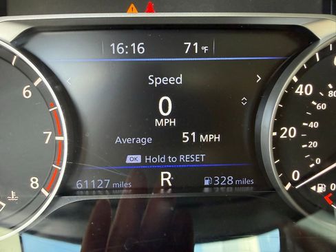 Used 2024 Nissan Altima 2.5 SR FWD image 16