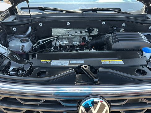 Used 2024 Volkswagen Atlas Cross Sport SE AWD/4WD image 22