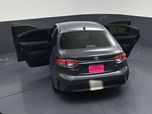 Used 2025 Toyota Corolla LE FWD image 23