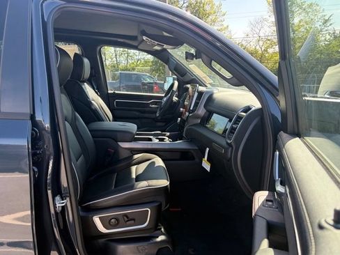 New 2026 RAM 1500 Laramie AWD/4WD image 28