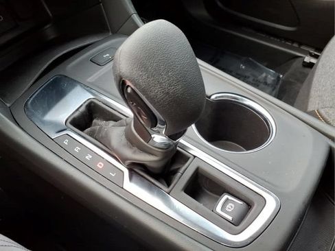 Used 2024 Chevrolet Equinox LT w/ LPO, Floor Liner Package FWD image 23
