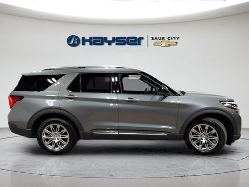 Used 2026 Ford Explorer Platinum AWD/4WD image 23
