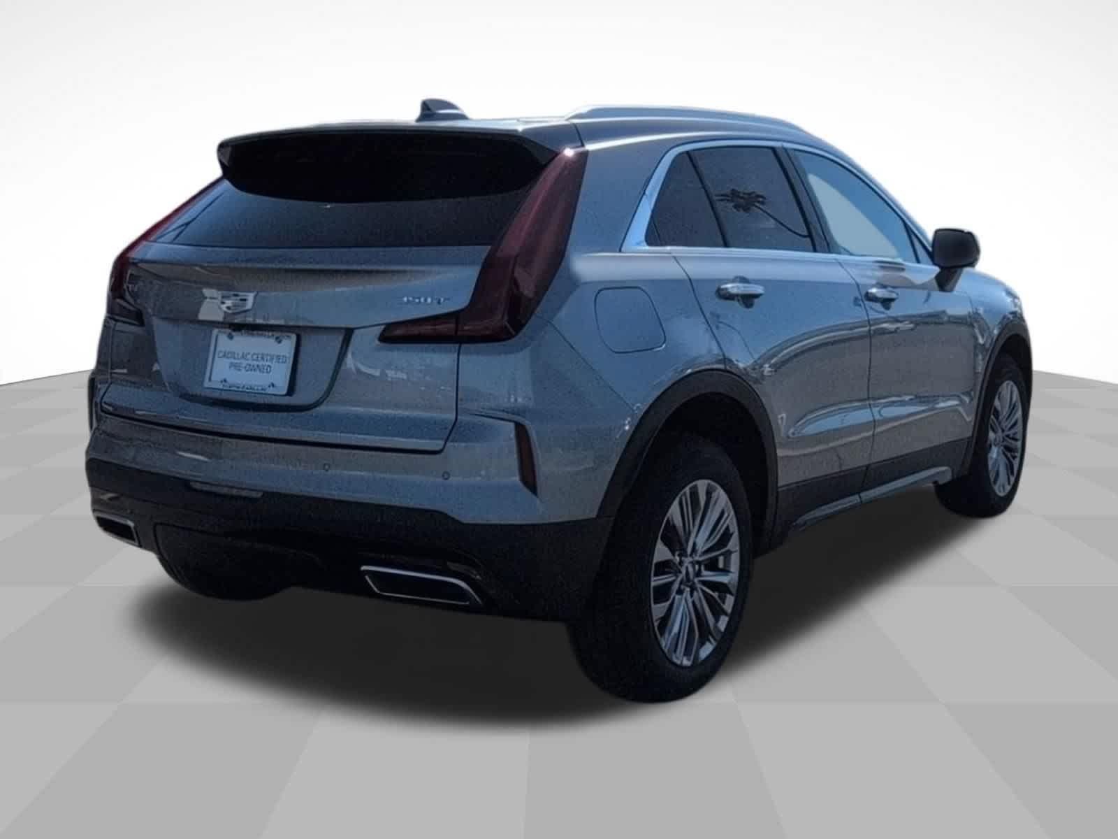 Certified 2025 Cadillac XT4 Premium Luxury FWD image 5