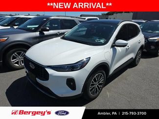 Certified 2023 Ford Escape SE w/ PHEV Premium Package FWD video 1