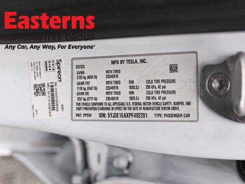 Used 2023 Tesla Model 3 Standard Range image 33